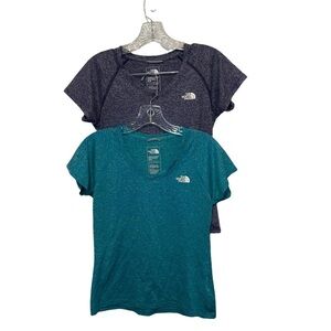 The North Face T-shirt Size S  Set of 2